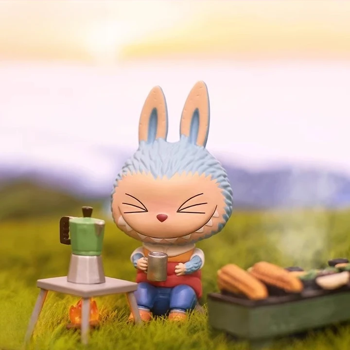 【米拉潮玩】LABUBU精灵野外旅行拉布布盲盒手办摆件公仔礼物