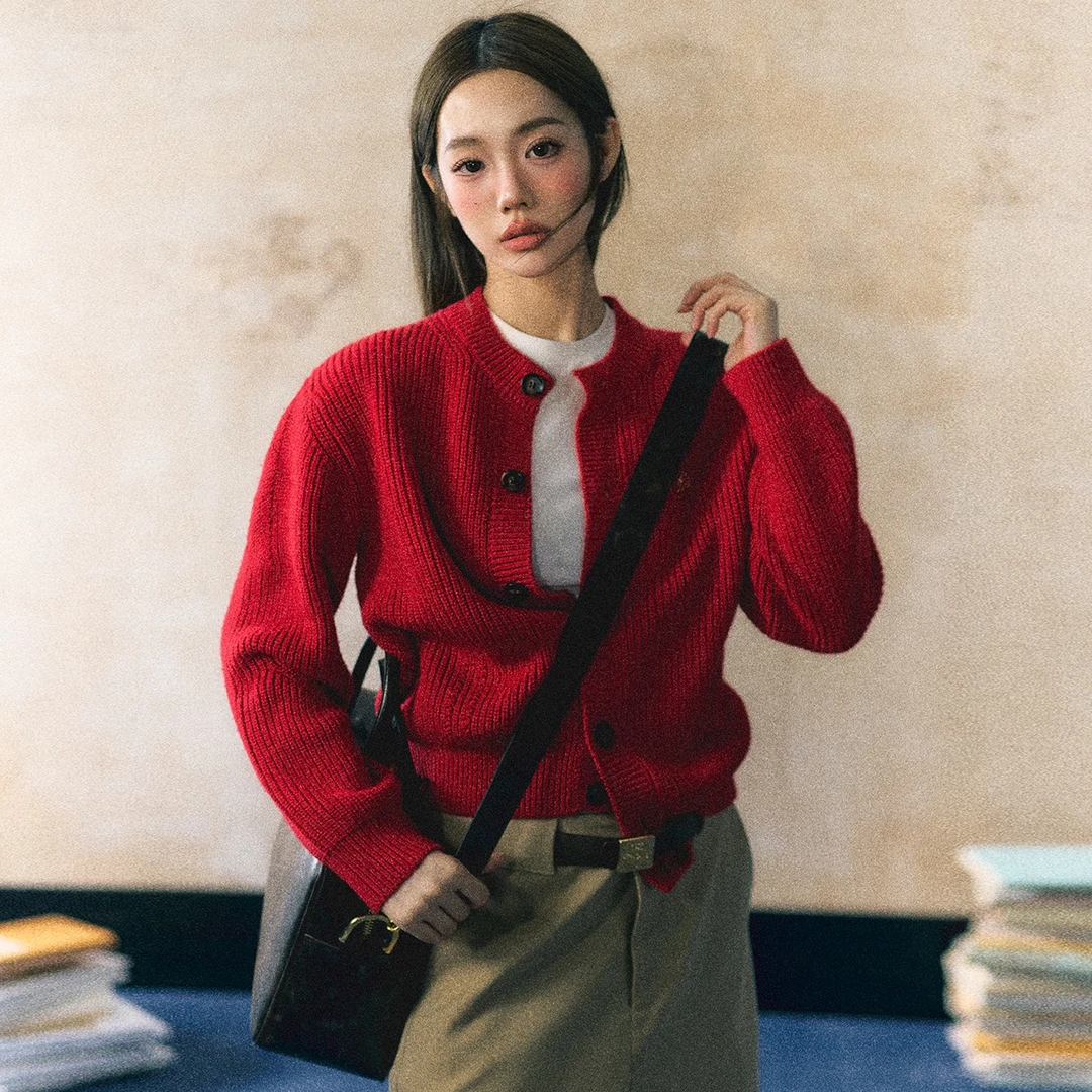 【LaluneDuCiel】LLDC原创慵懒风红色圆领开衫气质毛衣复古LSMY0017