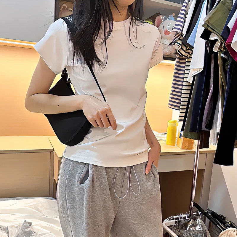 时尚白色显瘦T恤女夏季简约打底衫内搭修身百搭上衣圆领纯色短袖