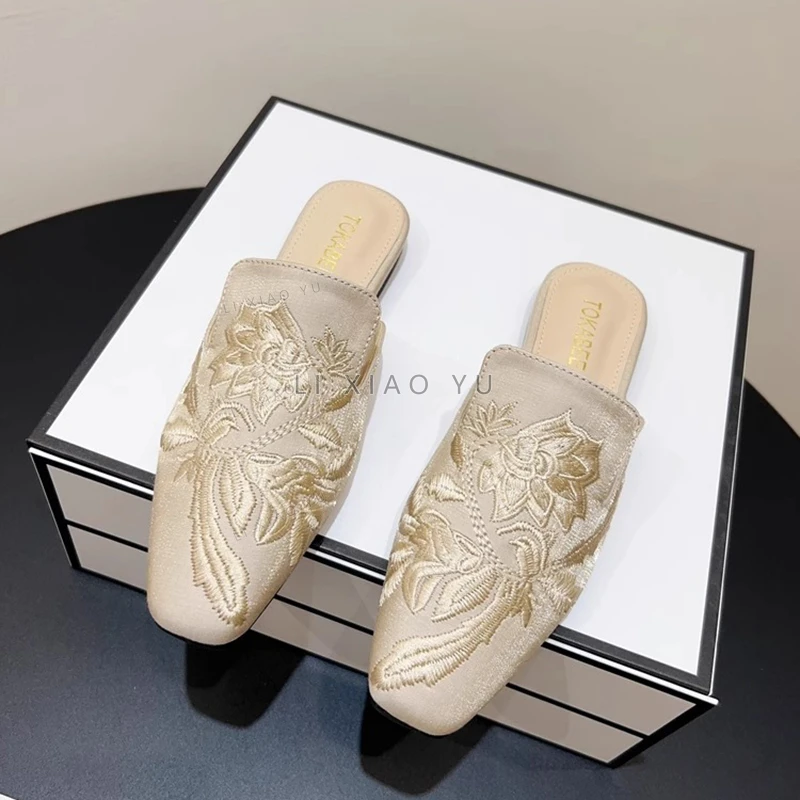新中式国风包头半拖鞋女外穿2024夏季绣花刺绣半拖平底百搭穆勒鞋
