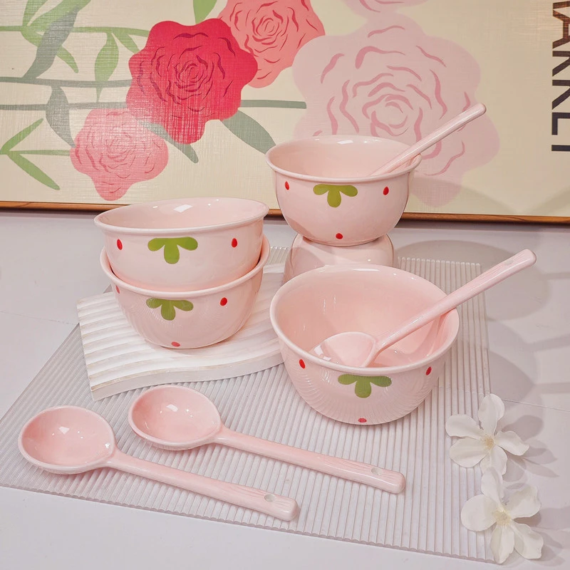 粉嫩草莓4碗4勺日式米饭碗草莓餐具可爱碗盘家用陶瓷少女心
