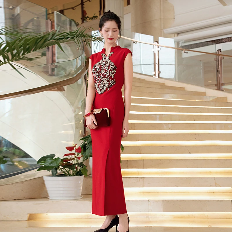 高端喜妈妈礼服重工钉钻婆婆宴会表演气质修身红色连衣裙