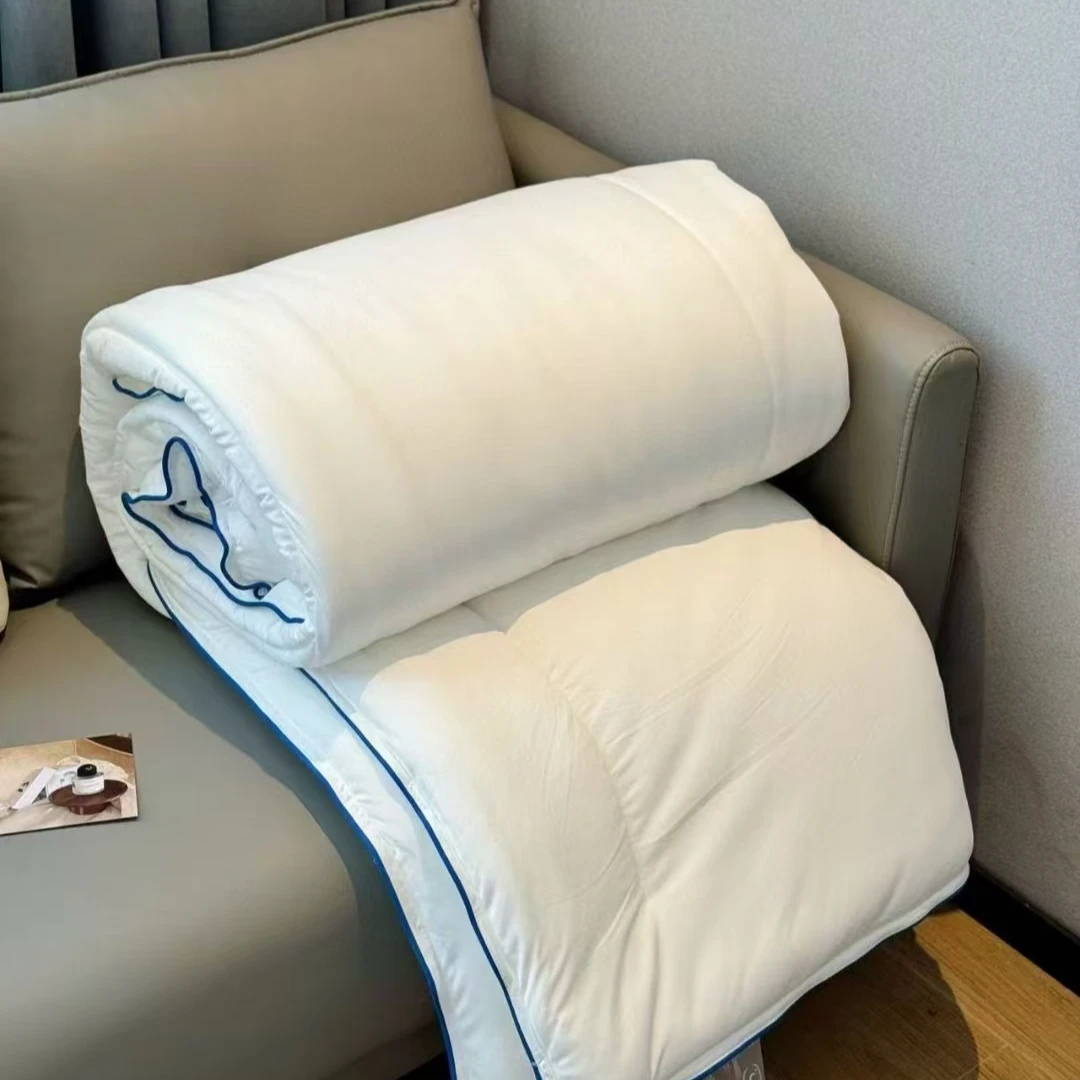 美来家纺高端星球恒温被