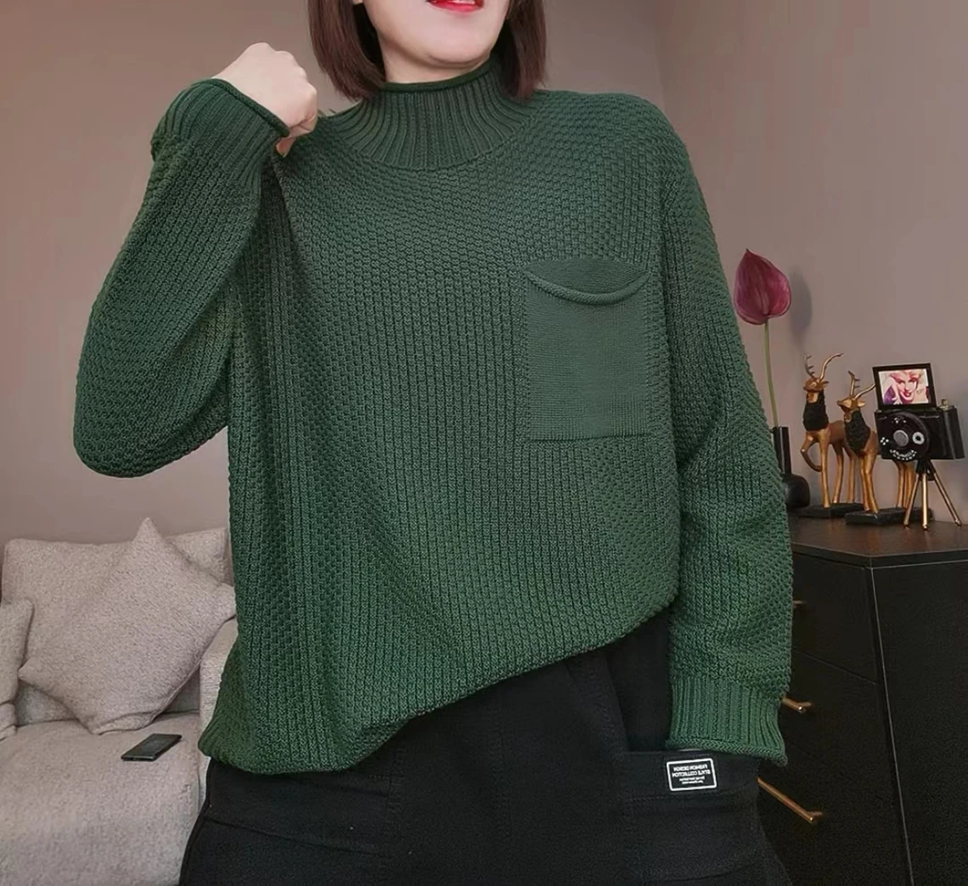 AIXINRUI 2297大版时尚胸前小口袋韩版小众棉线套头护颈衫~