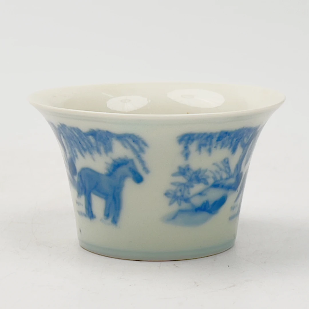 10-651官窑青花马碲杯