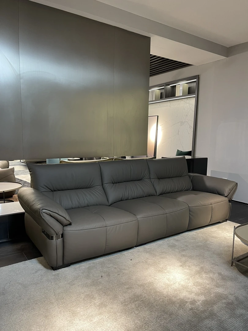 BC系列D03直排沙发2.7总长俄罗斯落叶松实木框架头层牛皮