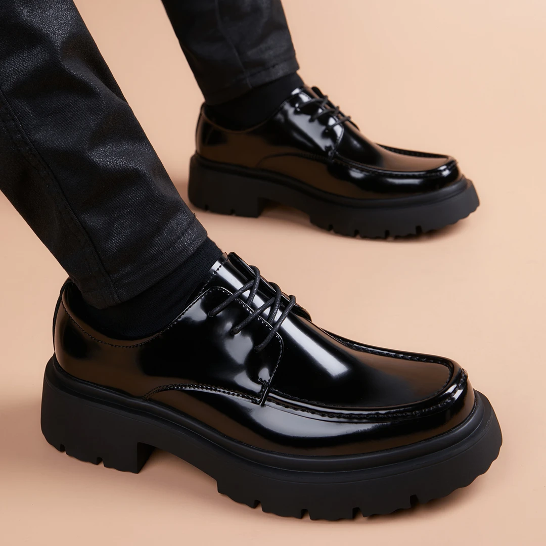 法莎尼亚厚底亮皮男士皮鞋黑色百搭英伦商务潮流休闲内增高男皮鞋