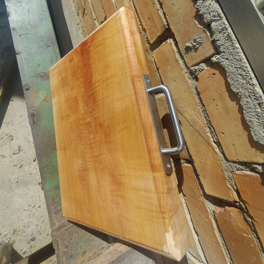 杜梨木案板，不掉渣，不开裂，经烘干处理，专业制做26x40x3，5