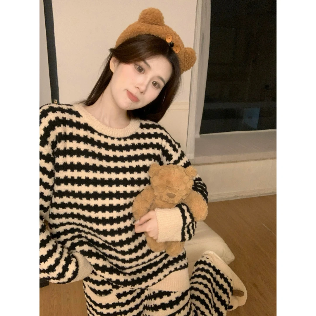 黑白条纹双面绒圆领套头长袖睡衣女柔软舒适加厚加绒可外穿家居服