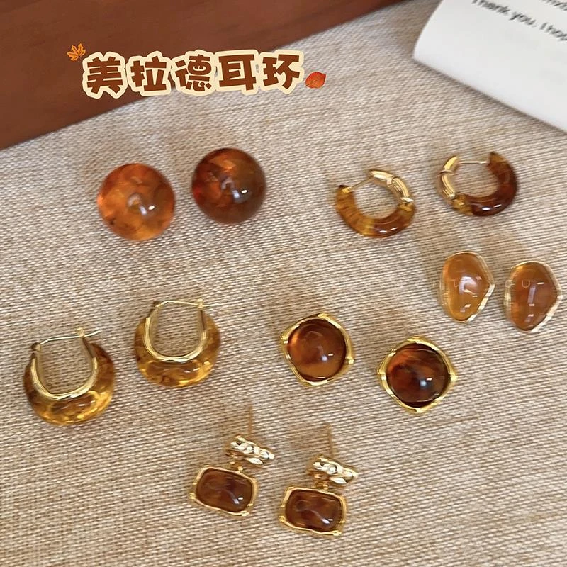 铜合金树脂耳饰 美拉德风咖色耳圈女高级感复古港风秋冬新款耳环