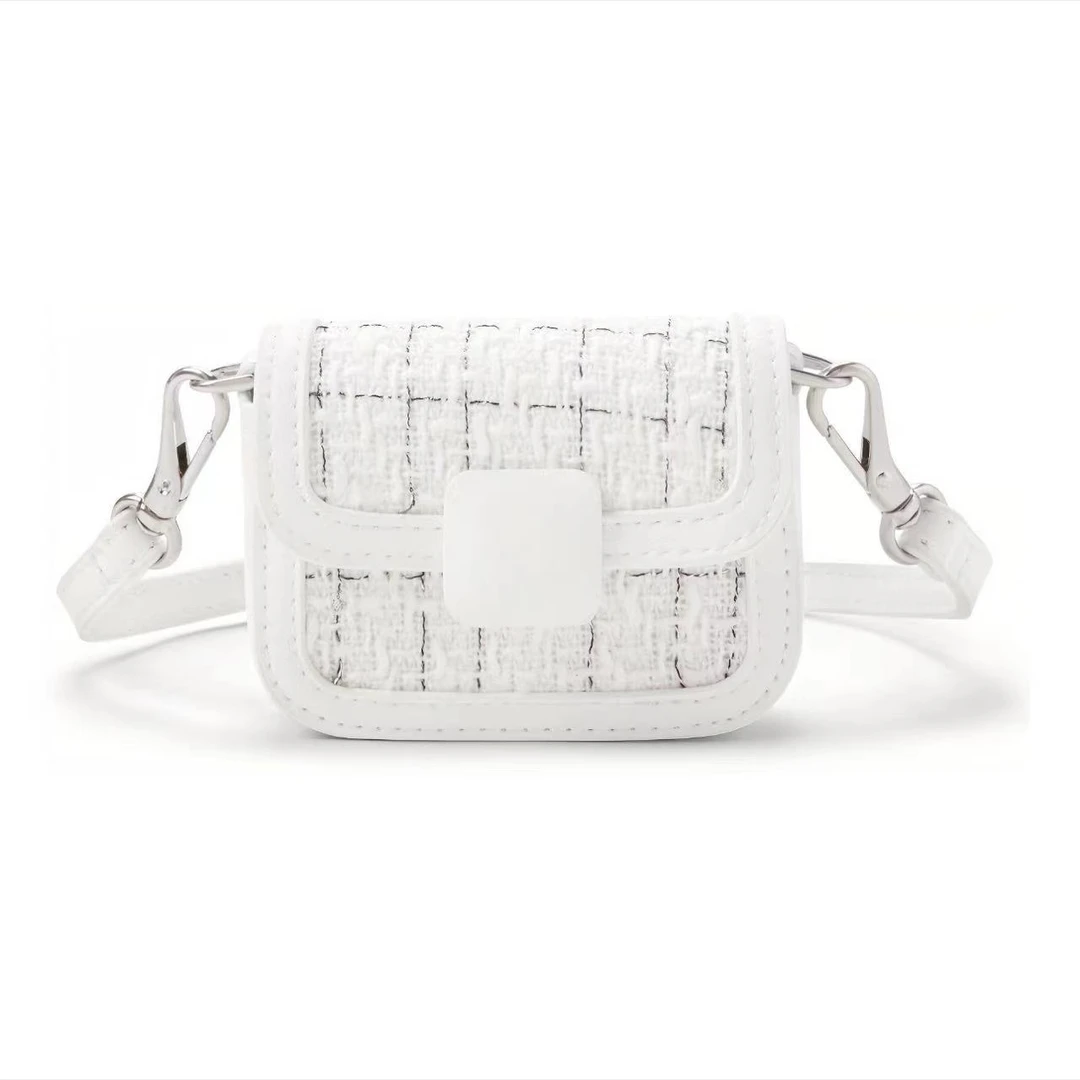 全新未使用 CHARLES & KEITH 奶白色迷你单肩包/30435/姐妹花