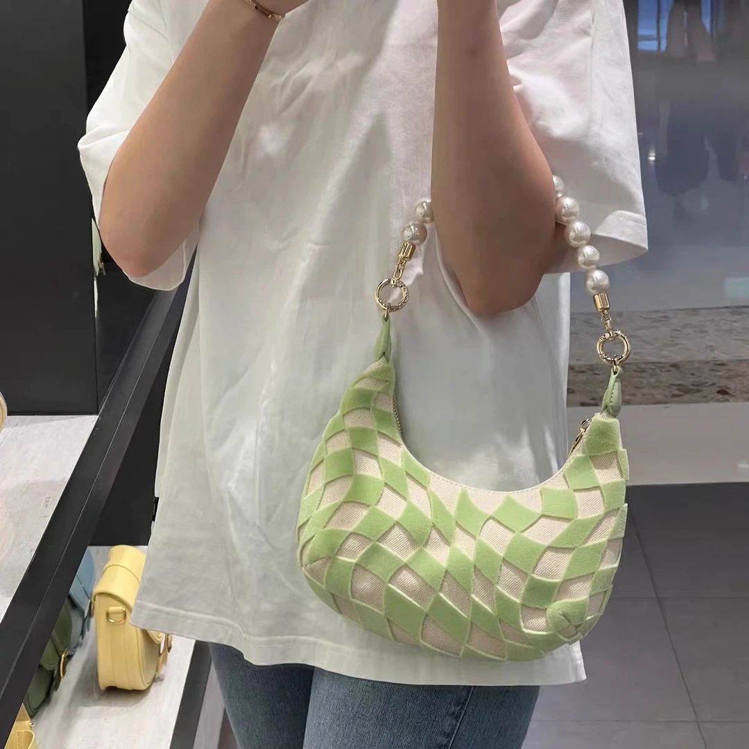 全新未使用 CHARLES & KEITH 棋盘格/珍珠链单肩包/30486/姐妹花