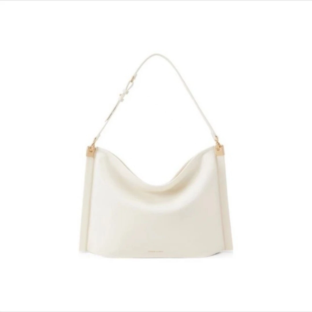 全新未使用 CHARLES & KEITH 白色单肩包/30442/姐妹花