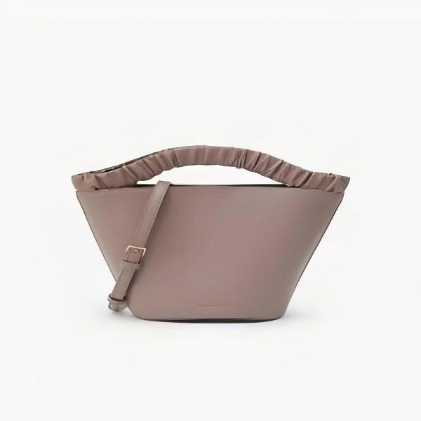 全新未使用 CHARLES & KEITH 肉色手提包/30263/姐妹花