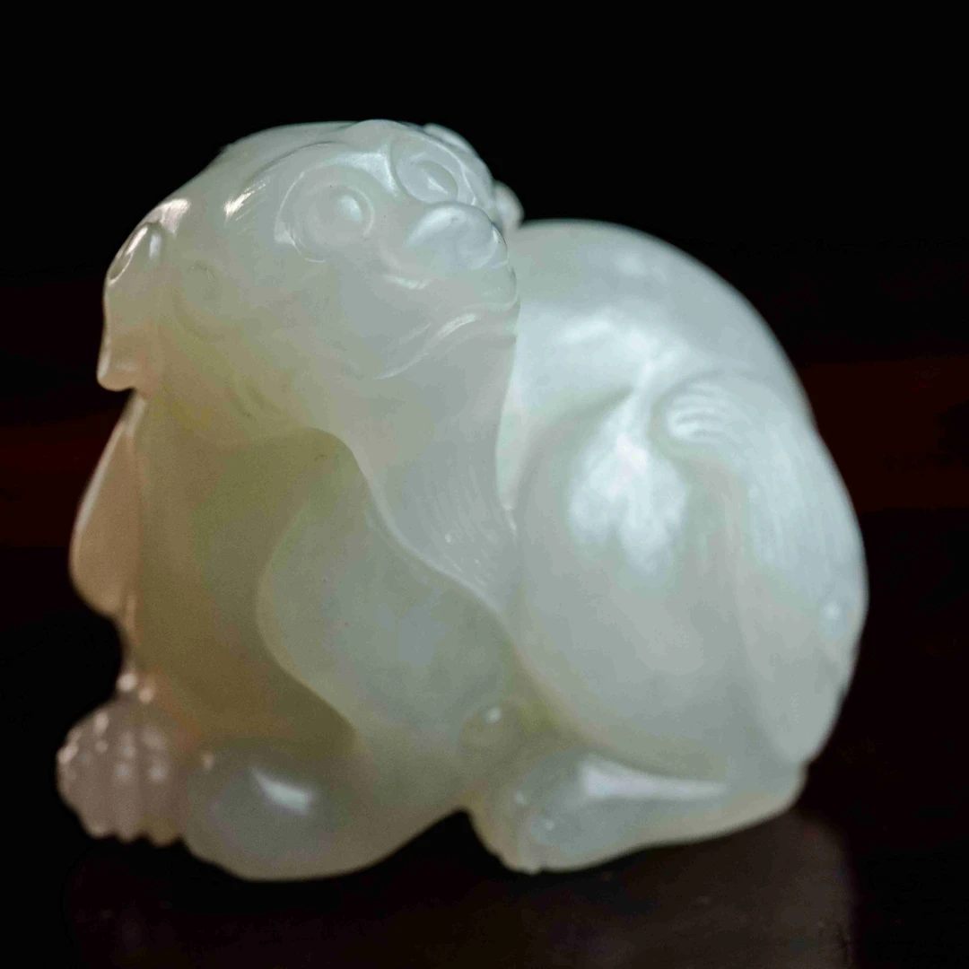 1360清代和田玉瑞兽把件835