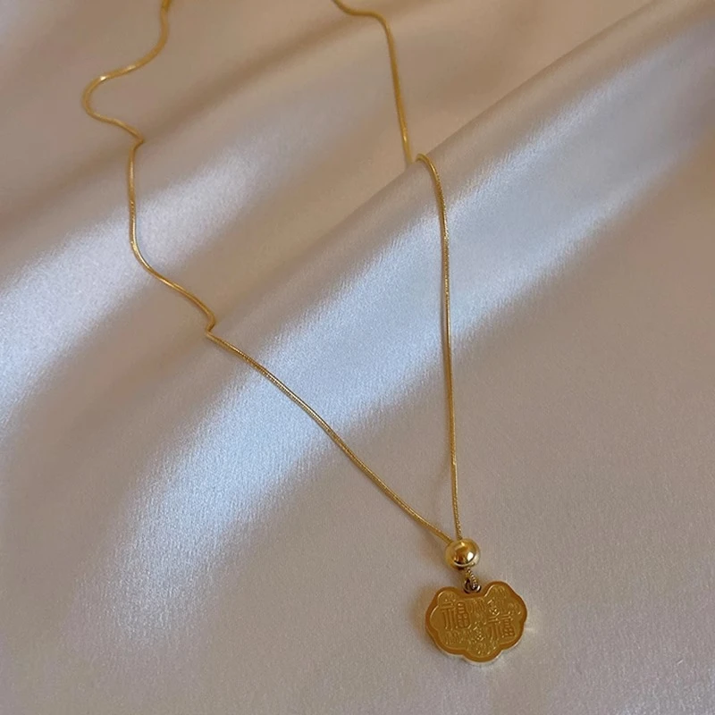 钛钢项链 金色平安锁钛钢项链女轻奢小众高级感叠戴锁骨链颈链夏