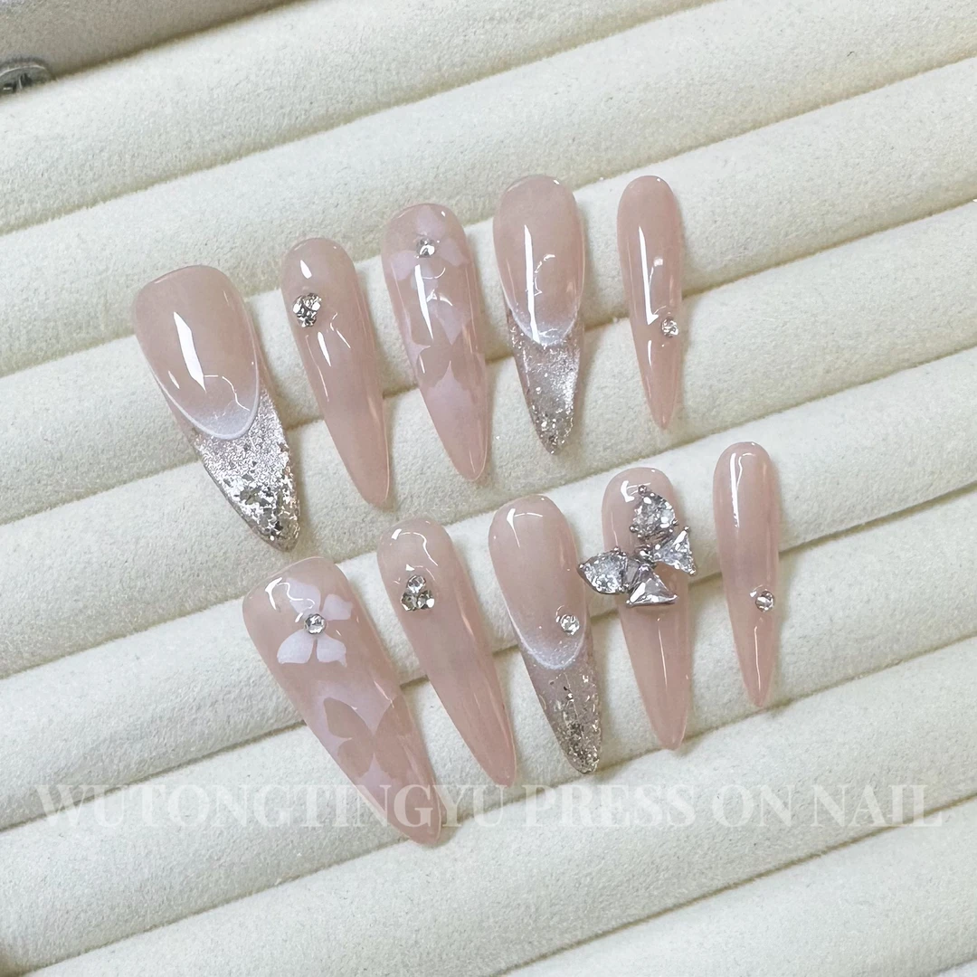 冰透裸色33尖合集猫眼法式锆石钻高级光疗纯手工美甲穿戴甲气质