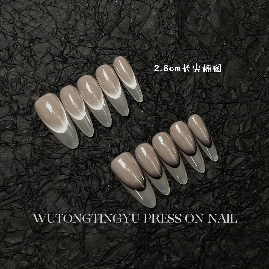 《裸门法式》新款裸色渐变冰透月牙中长款美甲美甲穿戴2025白色甲片