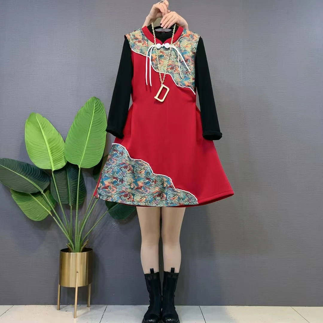 欧货时尚新中式汉服洋气时尚重工钉珠复古国风盘扣减龄甜美两件套