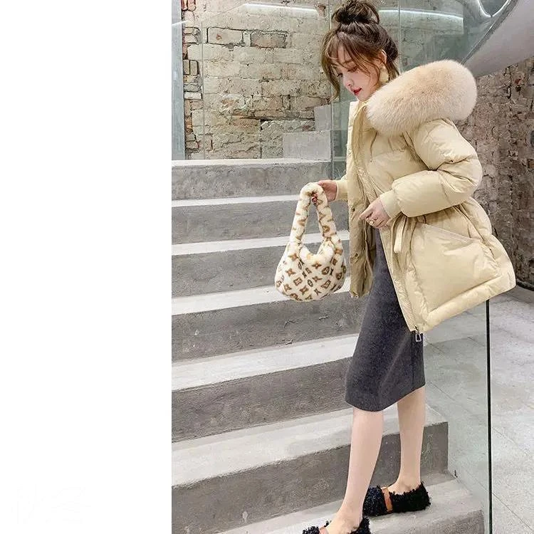 秋冬23冬新款羽绒服女小香风大毛领羽绒服显瘦韩版高级感收腰