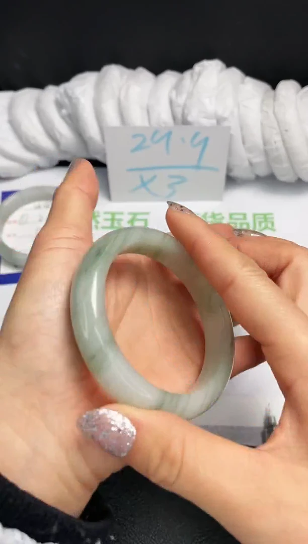 【闪购商品】石英质玉手镯未镶嵌W143-54-55