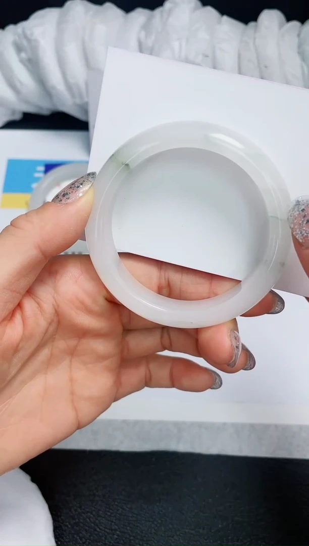 【闪购商品】石英质玉手镯未镶嵌W15-53.5