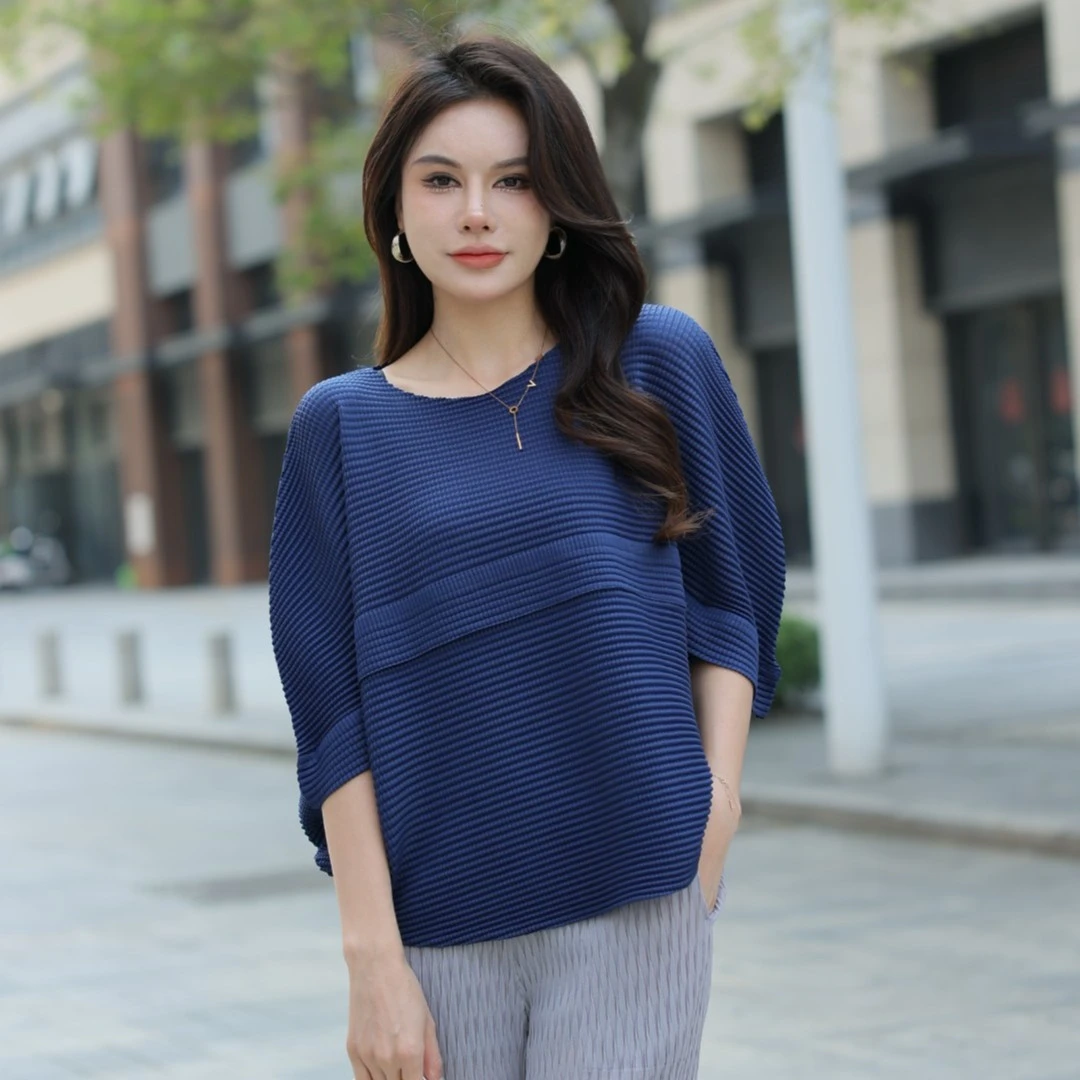 爱褶衣显瘦时尚条纹洋气百搭褶皱上衣22200