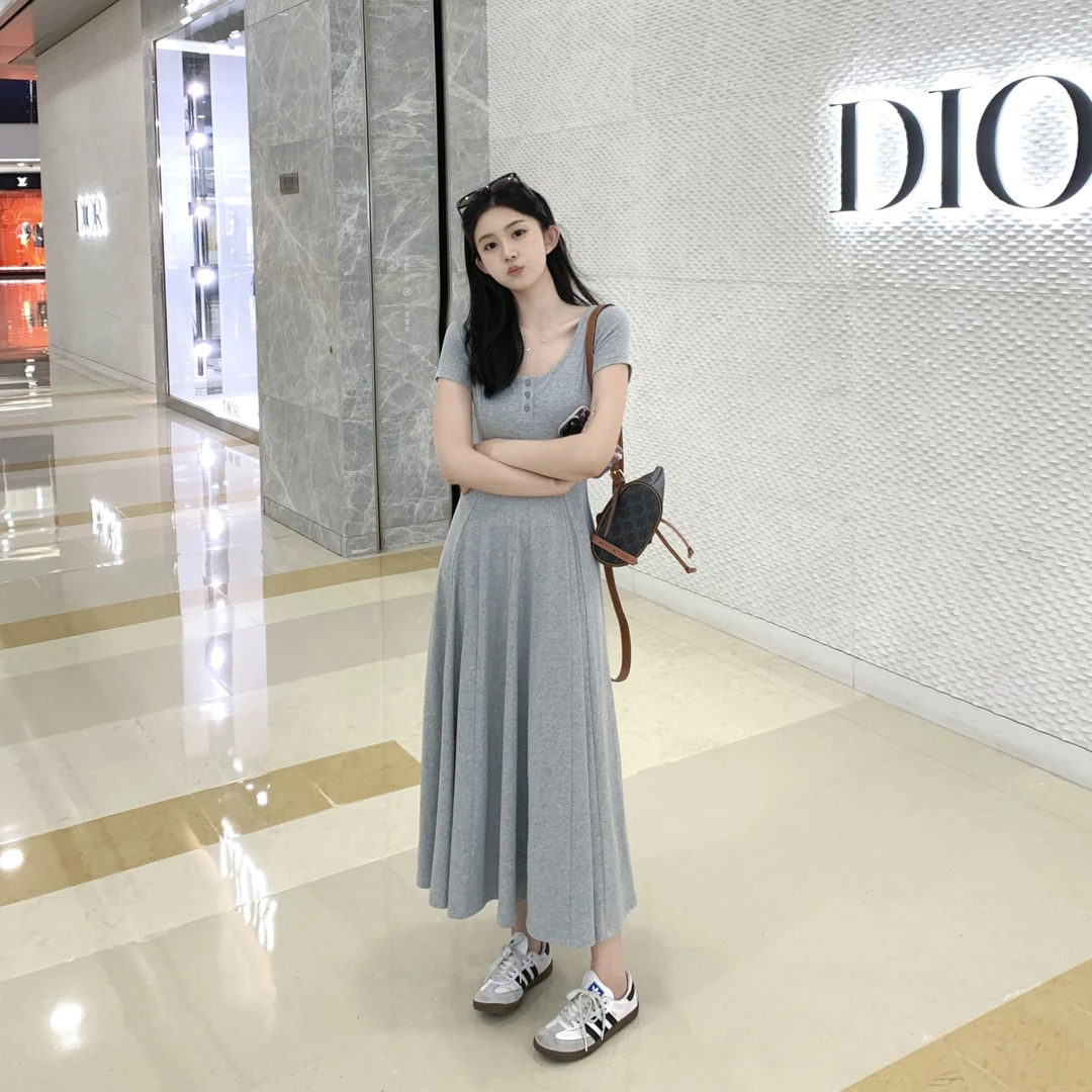 Zzhen【纯调物语】设计感U领连衣裙收腰显瘦长裙DLYQ890