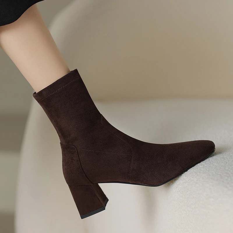 UEAVOO法式气质绒面弹力瘦瘦靴女秋冬新款显瘦韩系磨砂粗高跟短靴