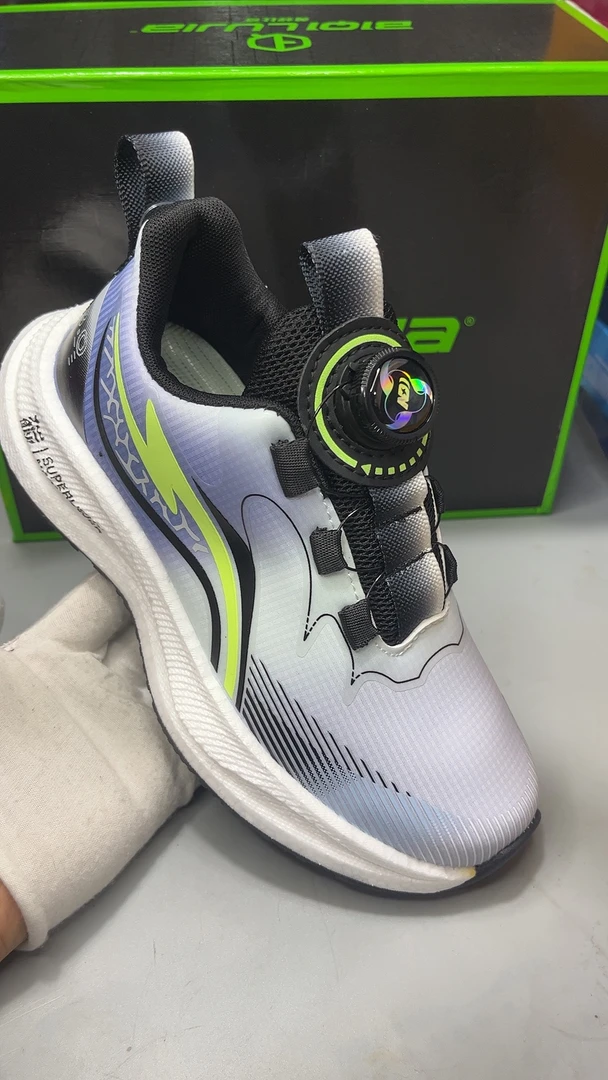 （防水皮面）品牌四季儿童轻跑鞋踩屎感网面透气乳胶鞋垫（部分碳板）