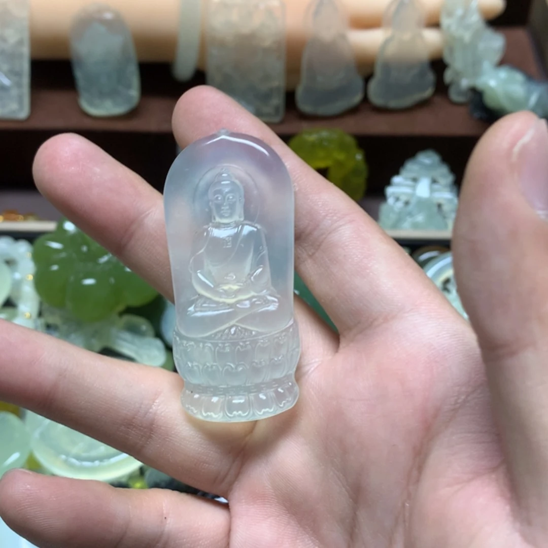 【闪购商品】蛇纹石玉挂坠未镶嵌如**多