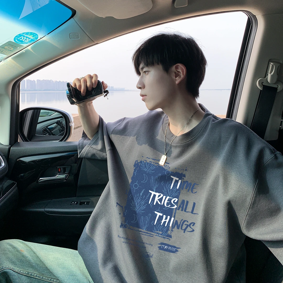 少年感穿搭短袖t恤男生夏季青少年潮牌潮流学生帅气百搭涂鸦衣服