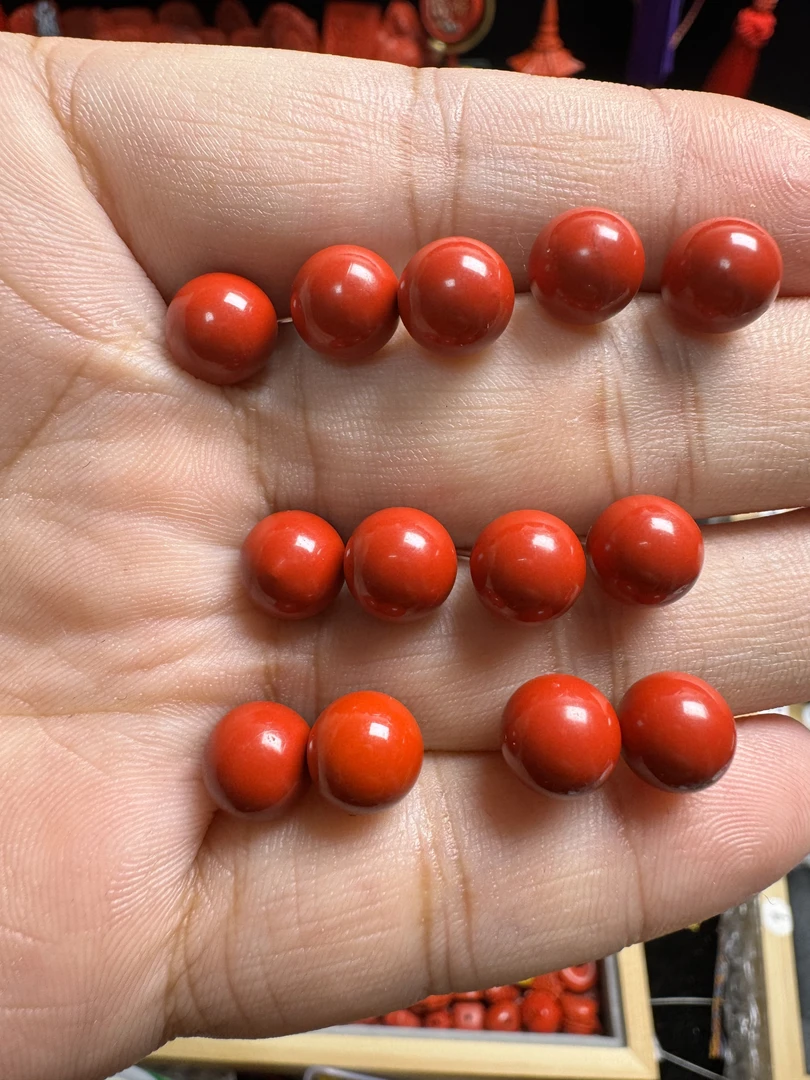 天然辰砂天然辰砂朱砂红砂耳钉一对