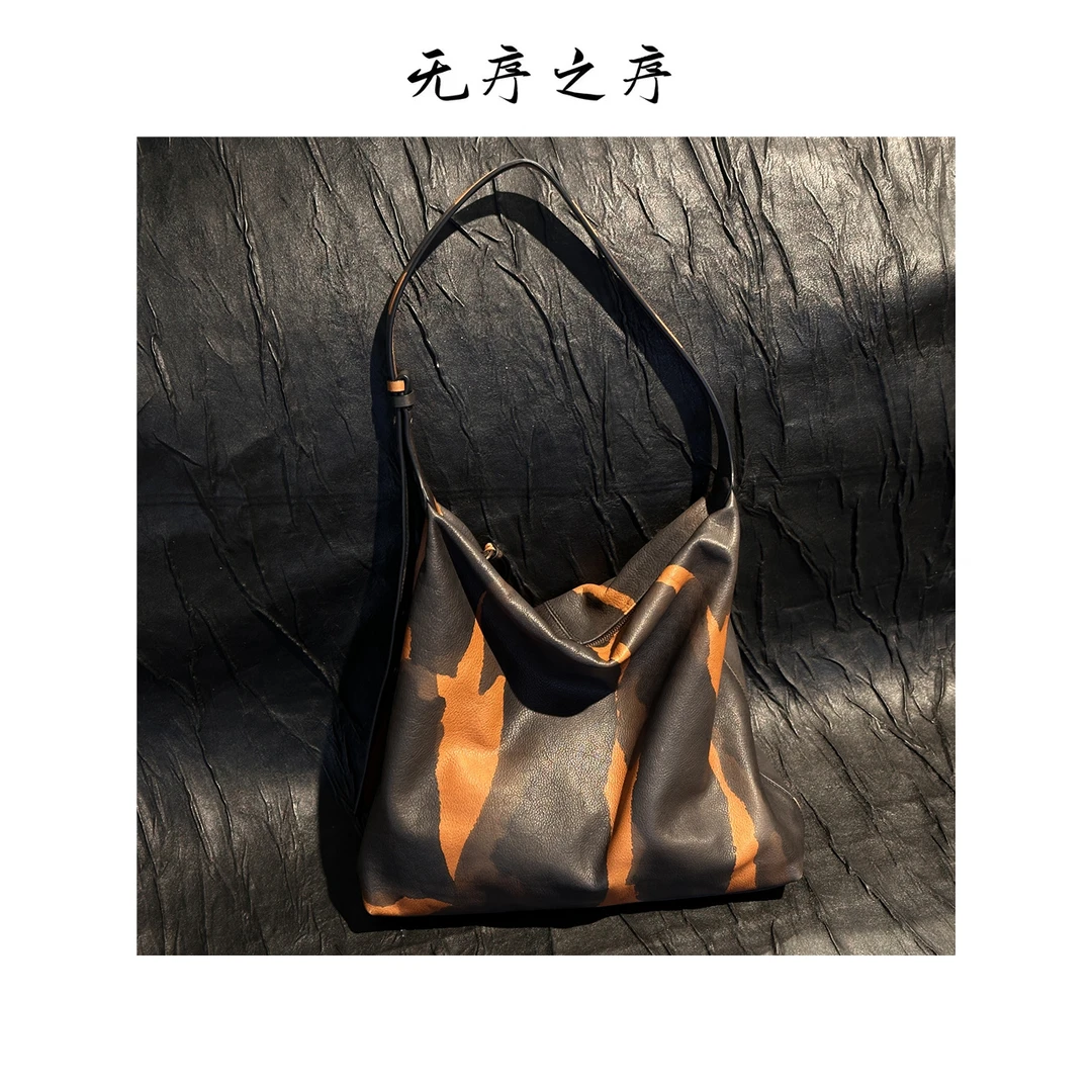 原创小众设计手绘头层牛皮时尚潮流休闲百搭单肩腋下托特包11154