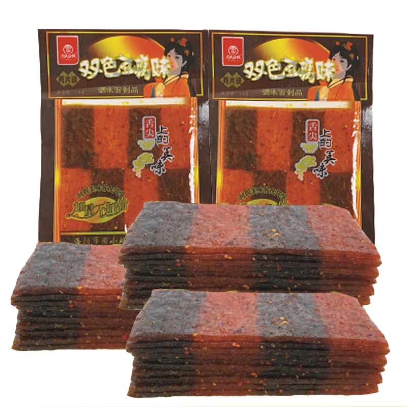 周小玲双色豆腐辣条袋包邮日本豆腐辣片后童年怀旧零食