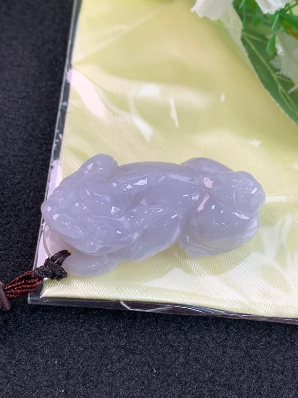 天然缅甸翡翠貔貅吊坠