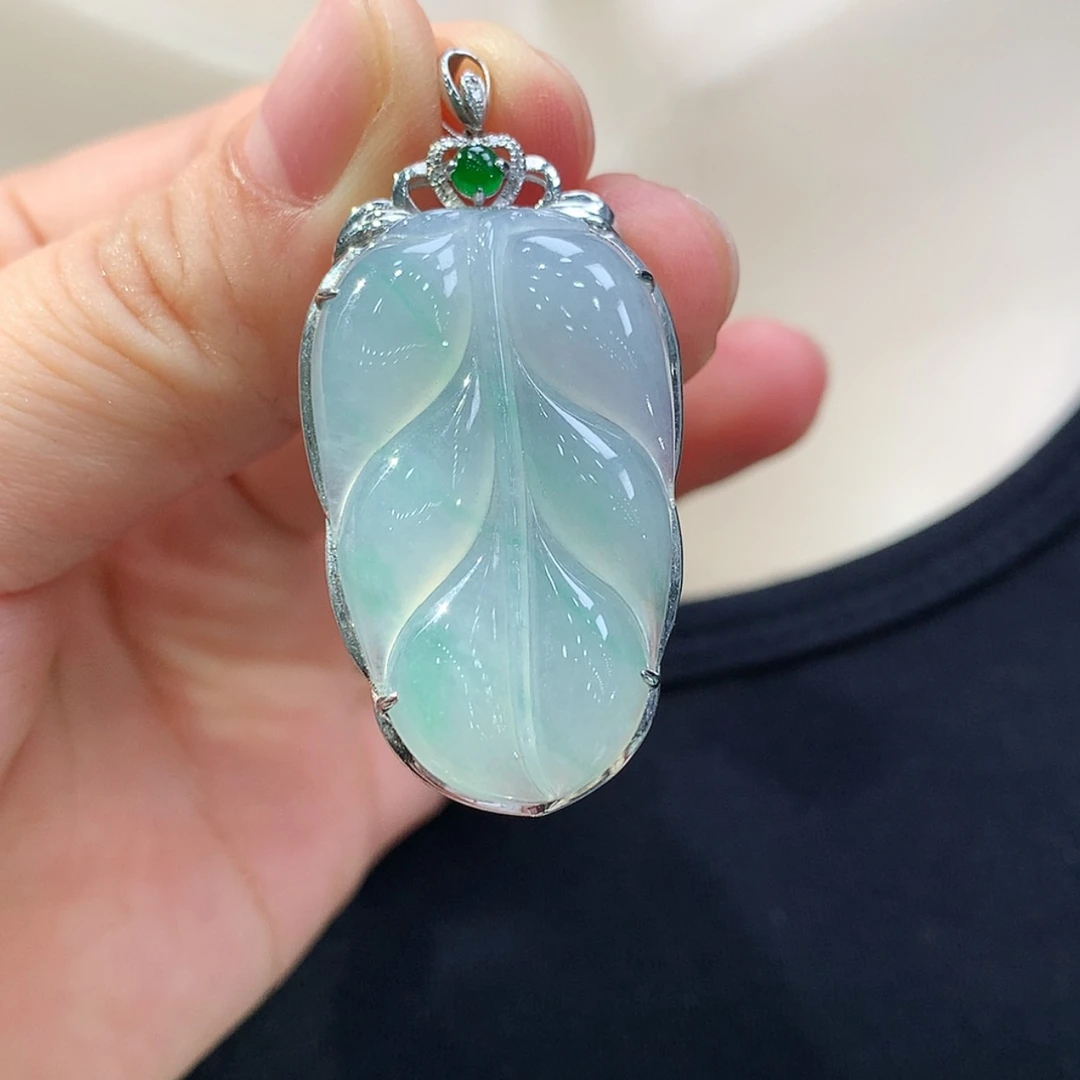 【闪购商品】翡翠颈饰18K金镶嵌佛公