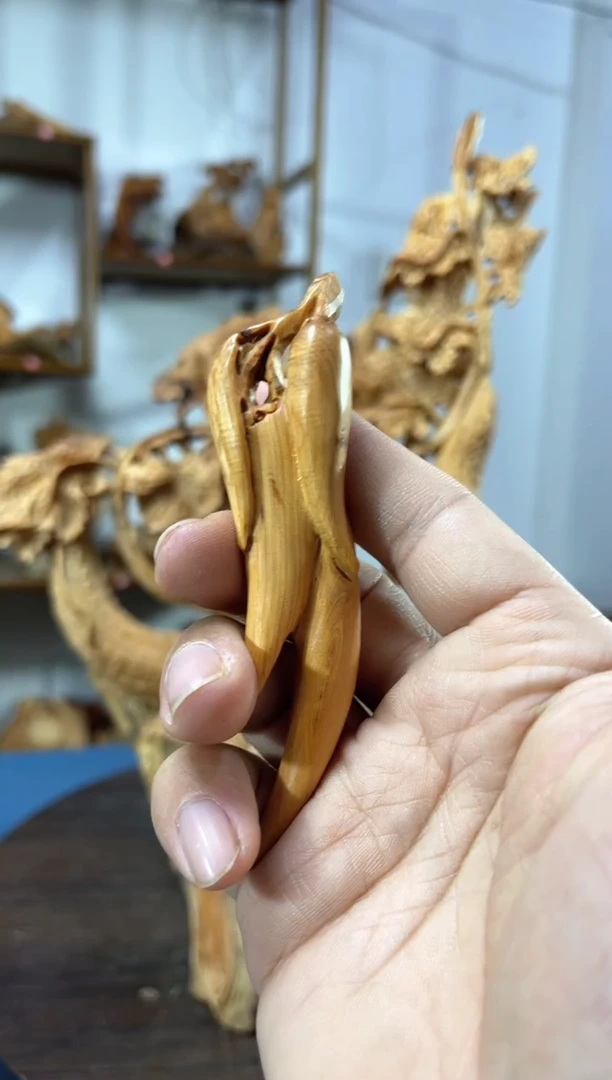 【闪购商品】崖柏根雕1