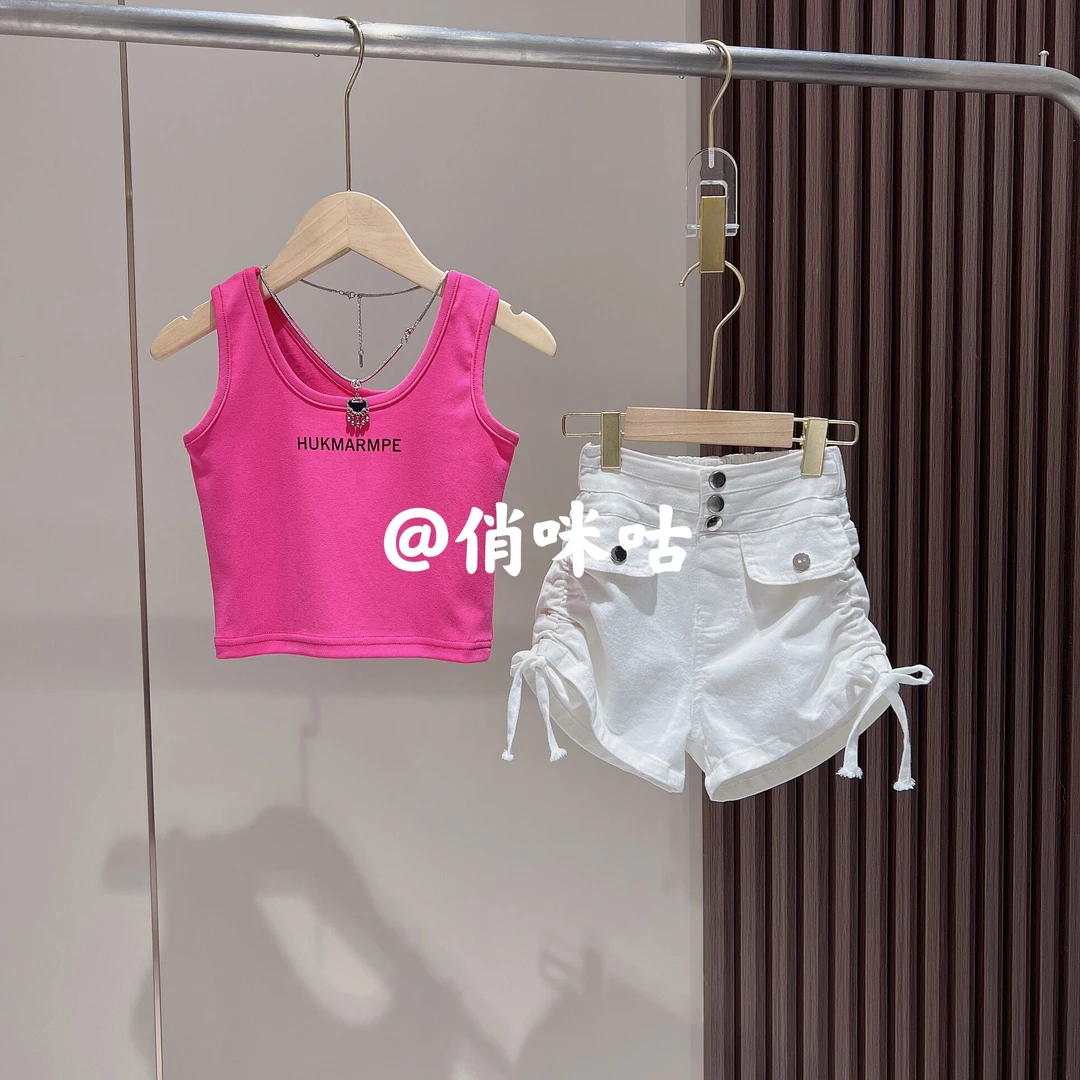 俏咪咕女童夏季韩版时髦糖果色字母背心抽绳短裤套装