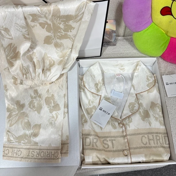 琦欣之梦白金时尚长袖长裤秋冬家居服套装女