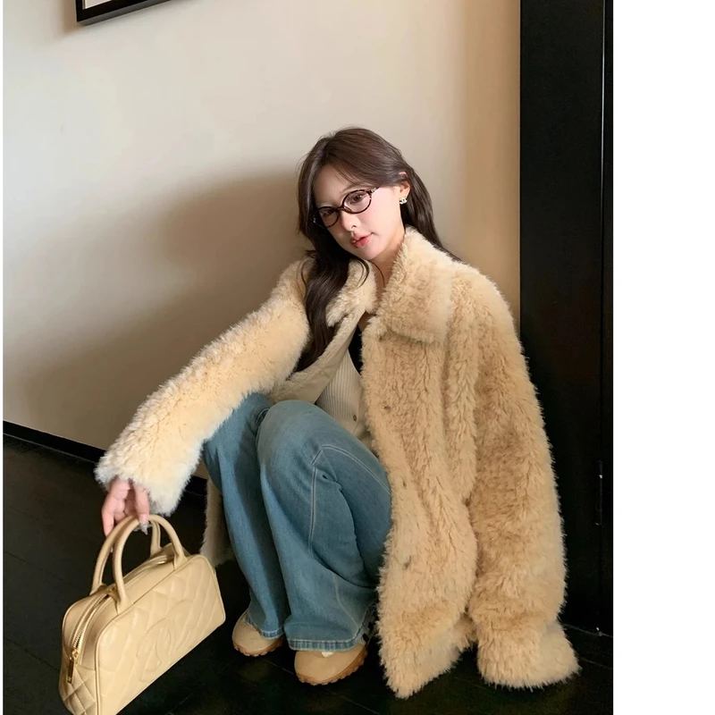 秋冬季毛绒绒宽松厚外套女高级感年轻毛毛仿皮上衣