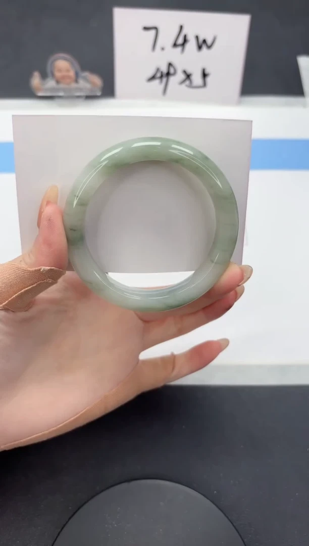 【闪购商品】石英质玉手镯未镶嵌A221-56.3