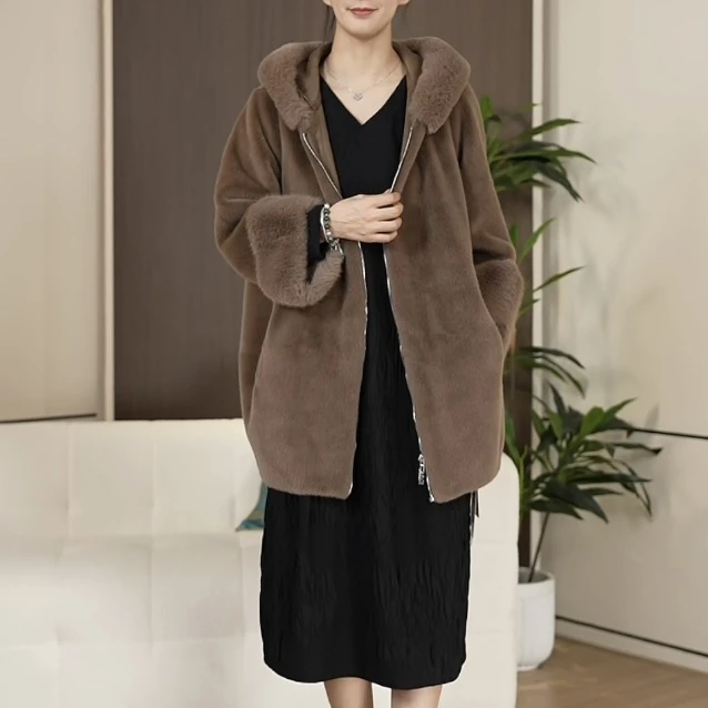 7704秋冬季新款时尚气质洋气减龄连帽外套