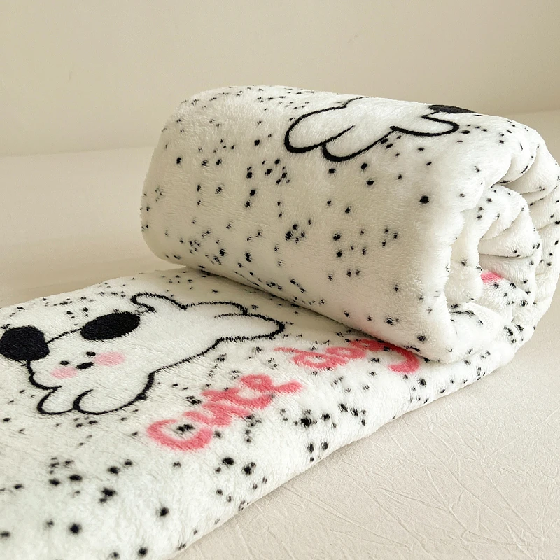 可爱修狗披肩小毯子办公室毛毯沙发午睡用空调午休珊瑚绒被子盖被