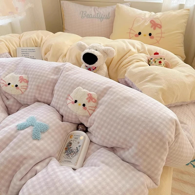 可爱毛巾绣牛奶绒床上四件套KT猫秋冬季加厚被套床单珊瑚绒三件套
