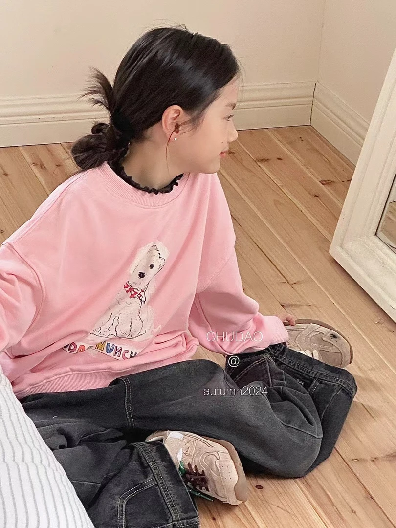 71出到小白印花卫衣9751