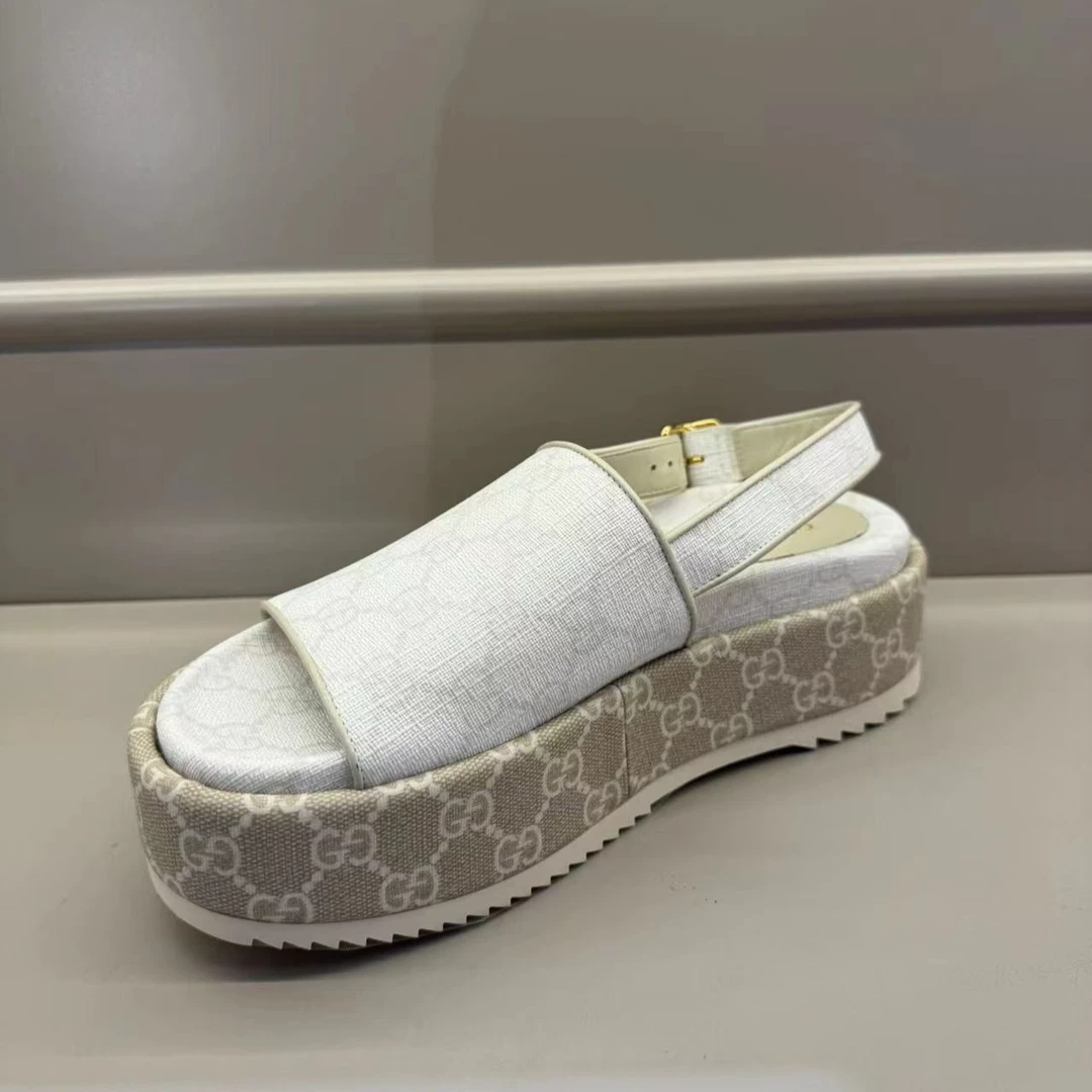 全新未使用 GUCCI/古驰 女士外穿厚底拖鞋