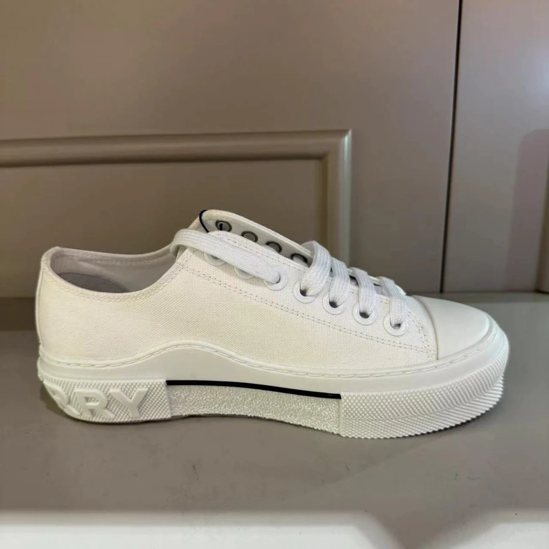99新 BURBERRY/博柏利 Burberry白色厚底系带休闲鞋36