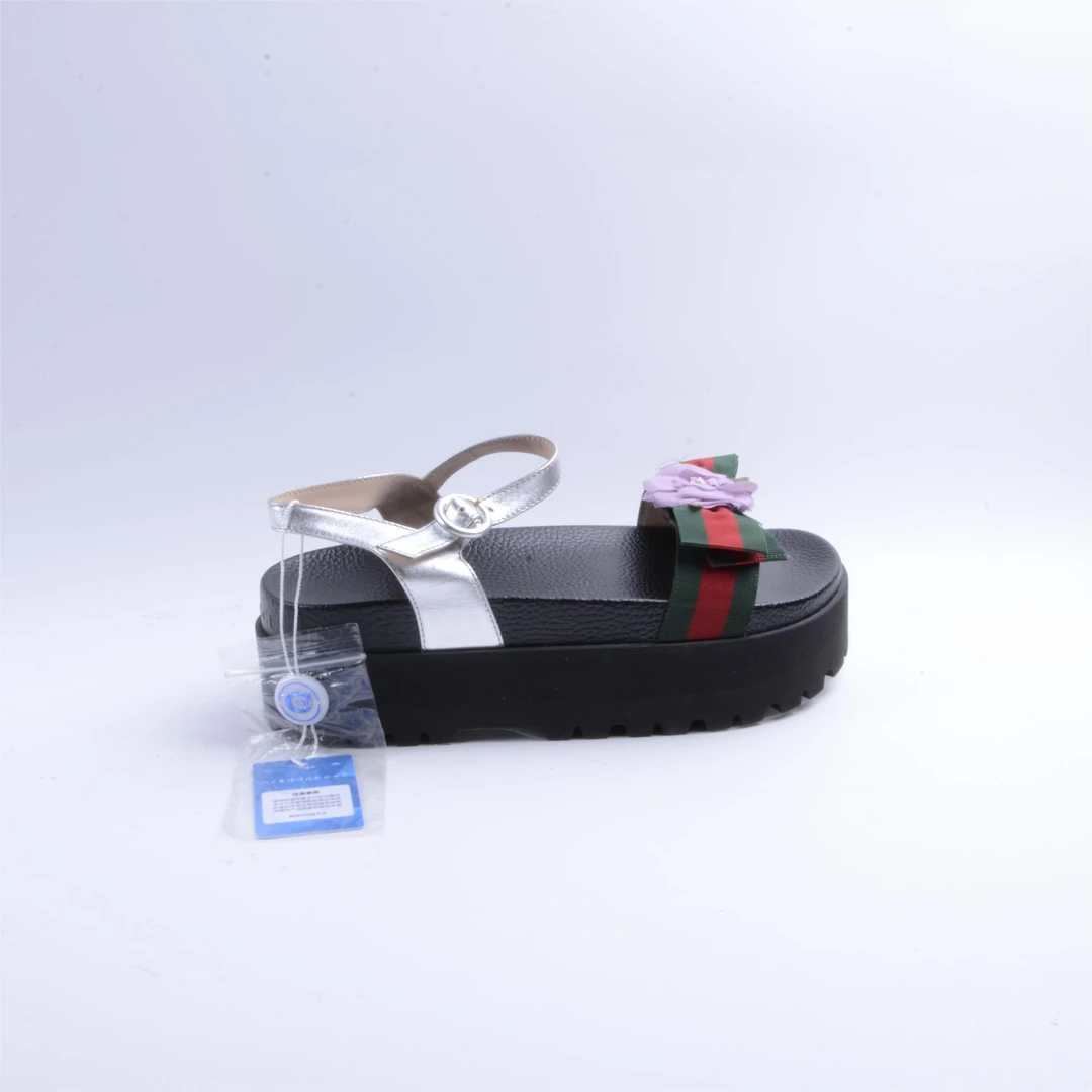 99新 GUCCI/古驰 Gucci细带紫花装饰厚底鞋38