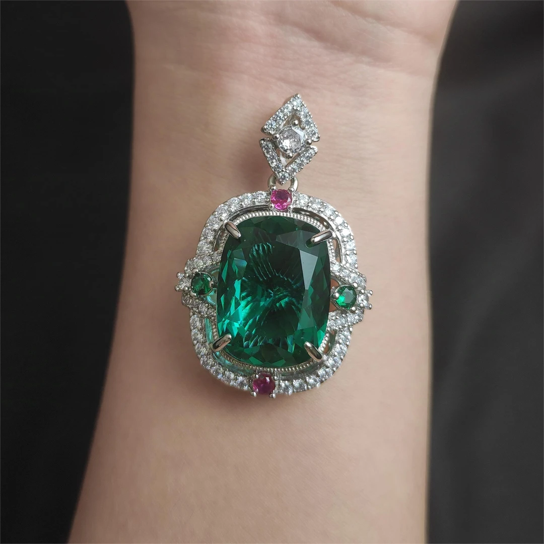 祖母绿培育轻奢吊坠C1328赠链礼盒（多样性发）